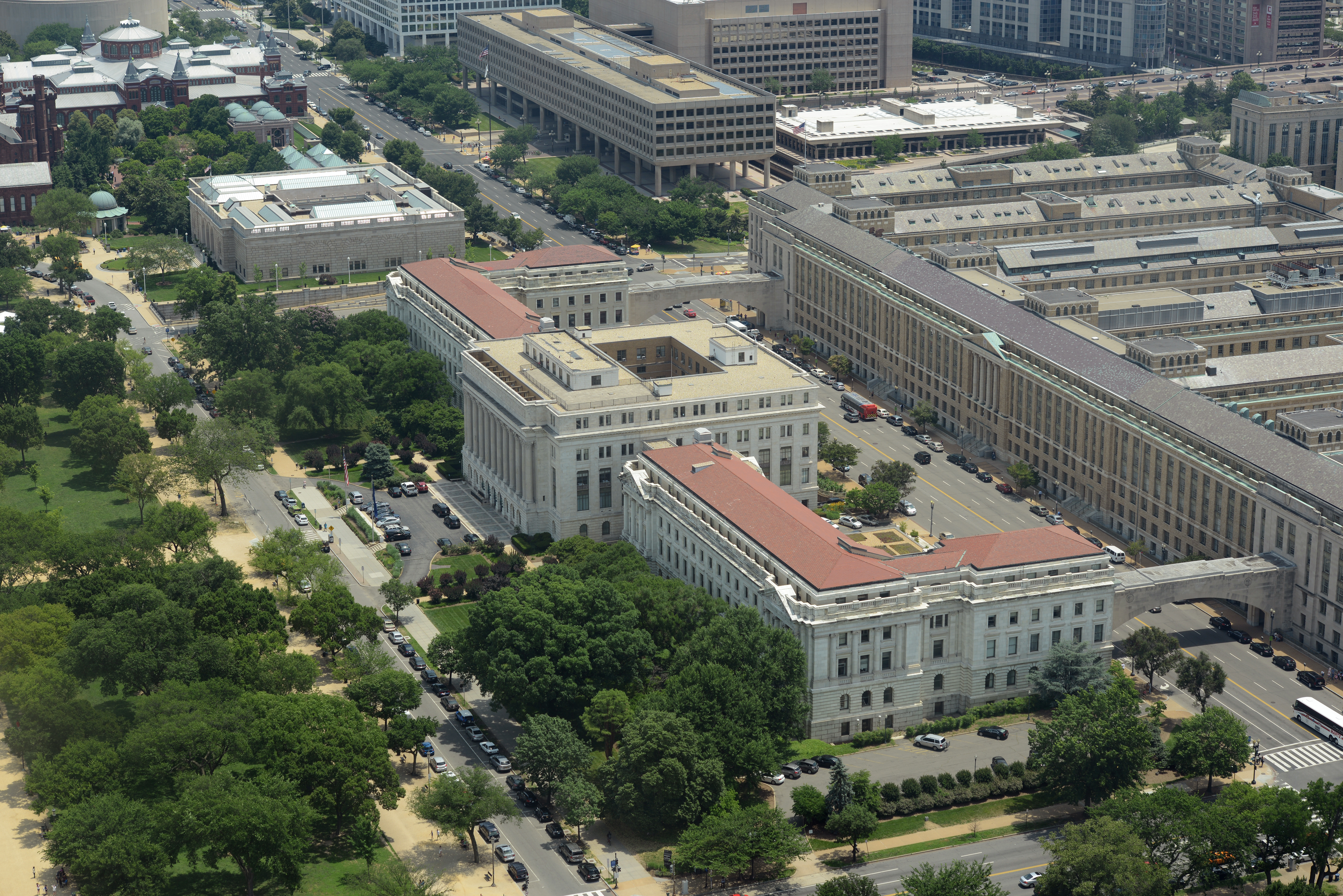 Feds Propose USDA Cuts to Food and Job Programs — County Officials Push Back